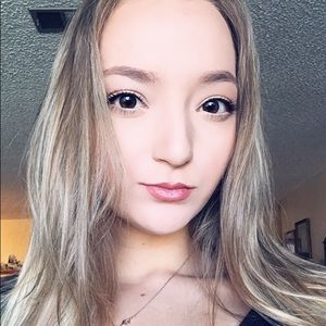 Meet your Posher, Briana